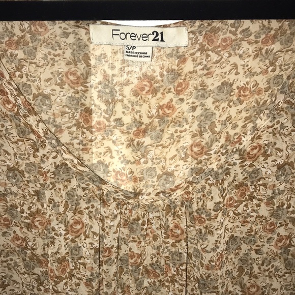 Forever 21 Blouse - Picture 4 of 5